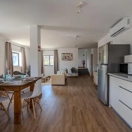 アパート Casa Camelia - The Valley バイアン